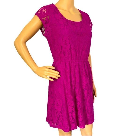 Xhilaration Lace Dress  - Picture 3 of 13